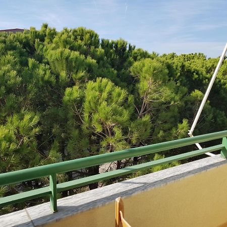 Holiday Family Apartment Голем Екстериор снимка